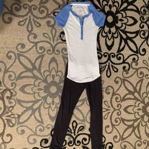 Aero leggings and tee shirt